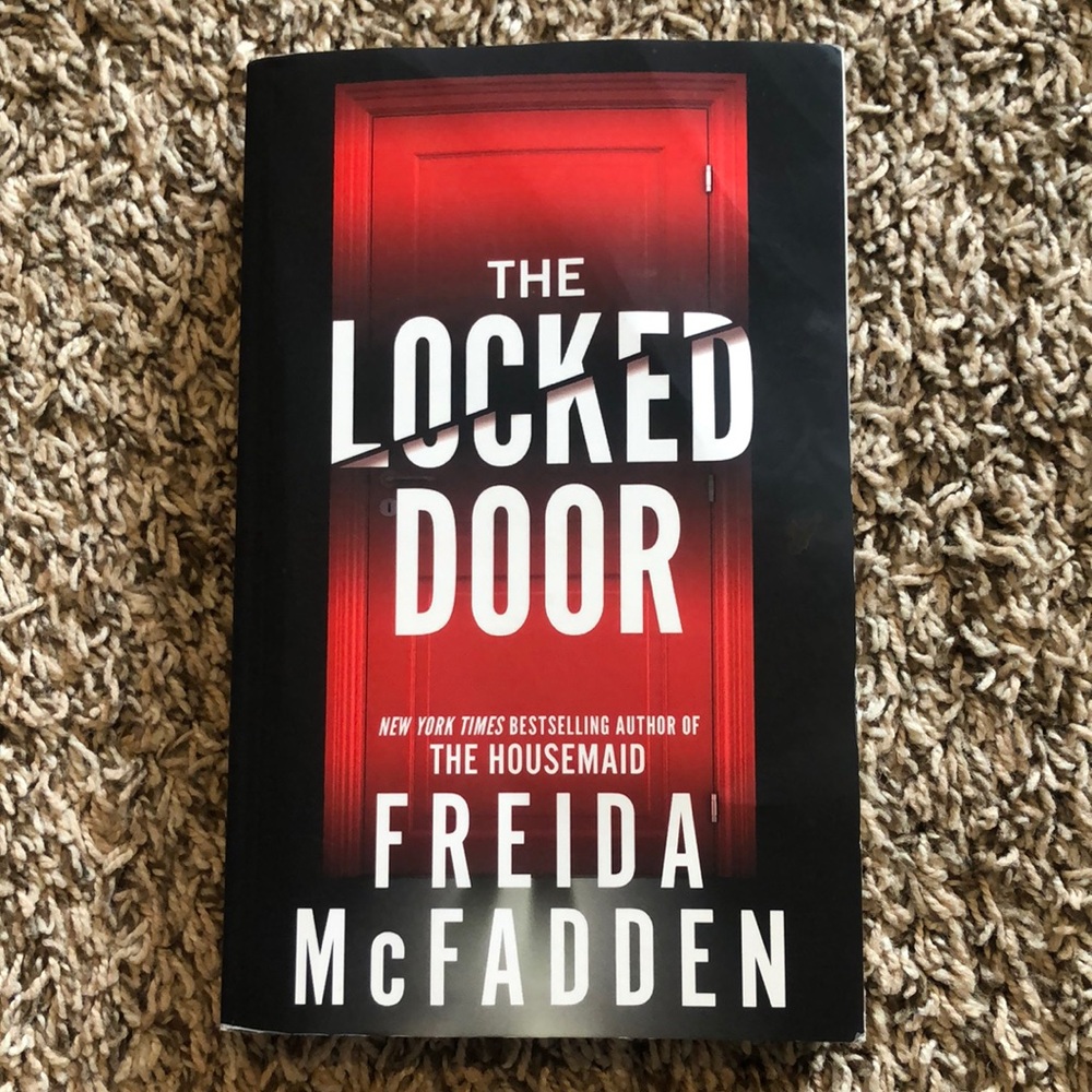 Freida McFadden THE LOCKED DOOR